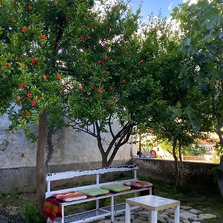 And Zed Apartman Mostar